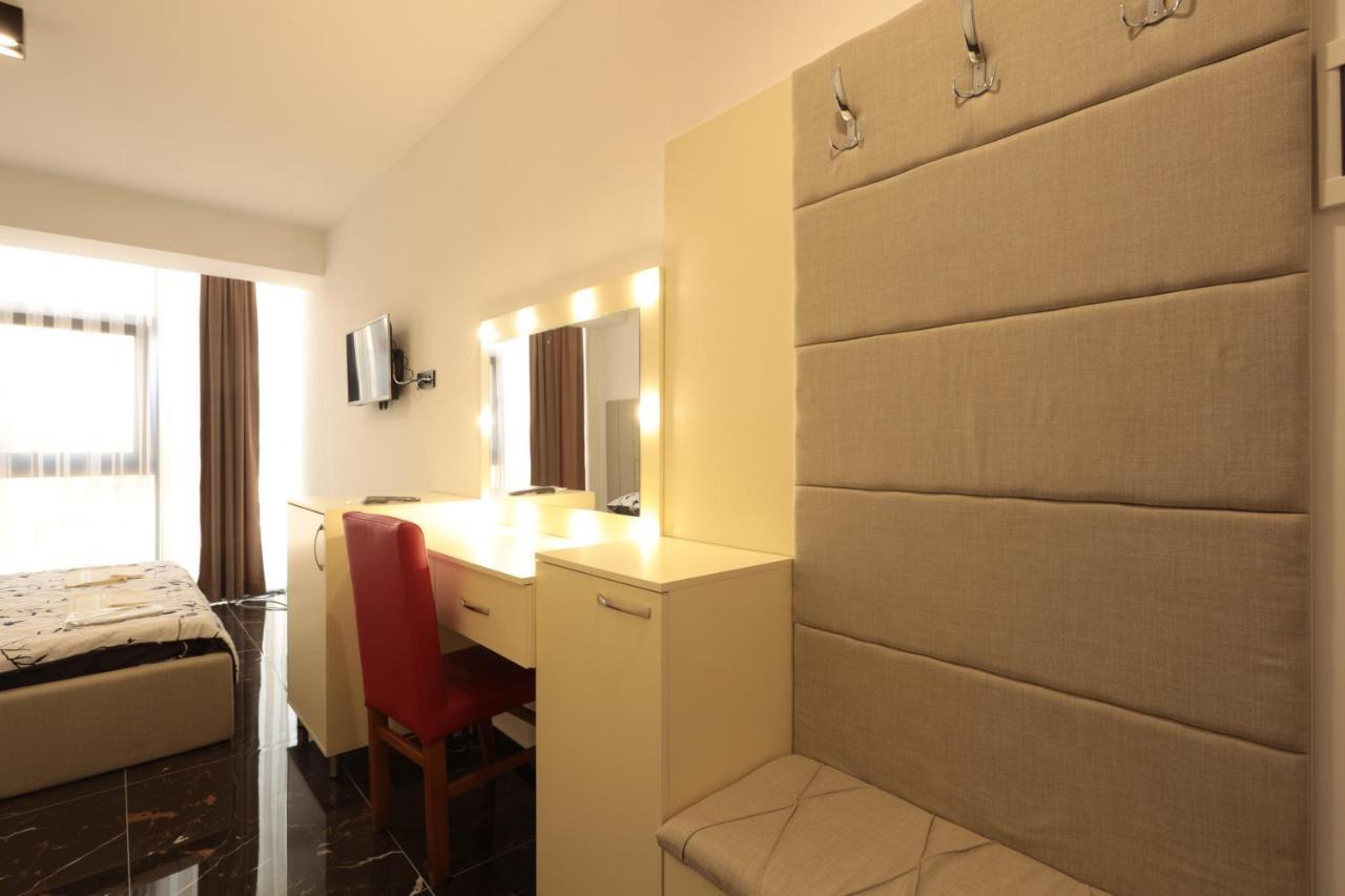 Hotel Ema 테토보 외부 사진